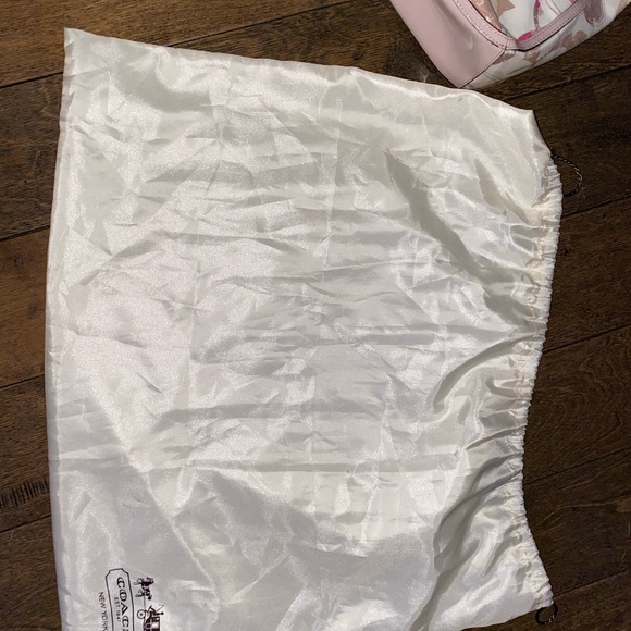 Couch Purse - Picture 9 of 11